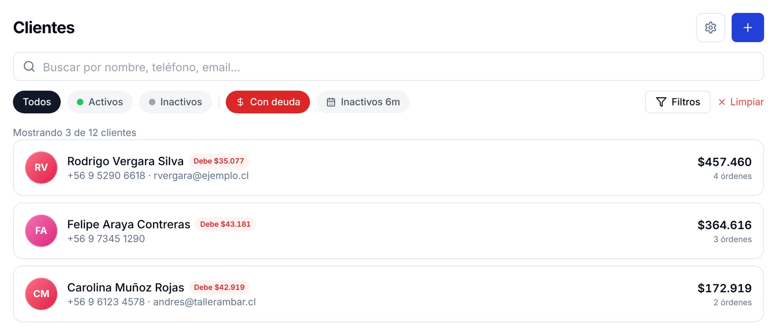 Lista de clientes filtrada por Con deuda, con el saldo pendiente de cada cliente del taller