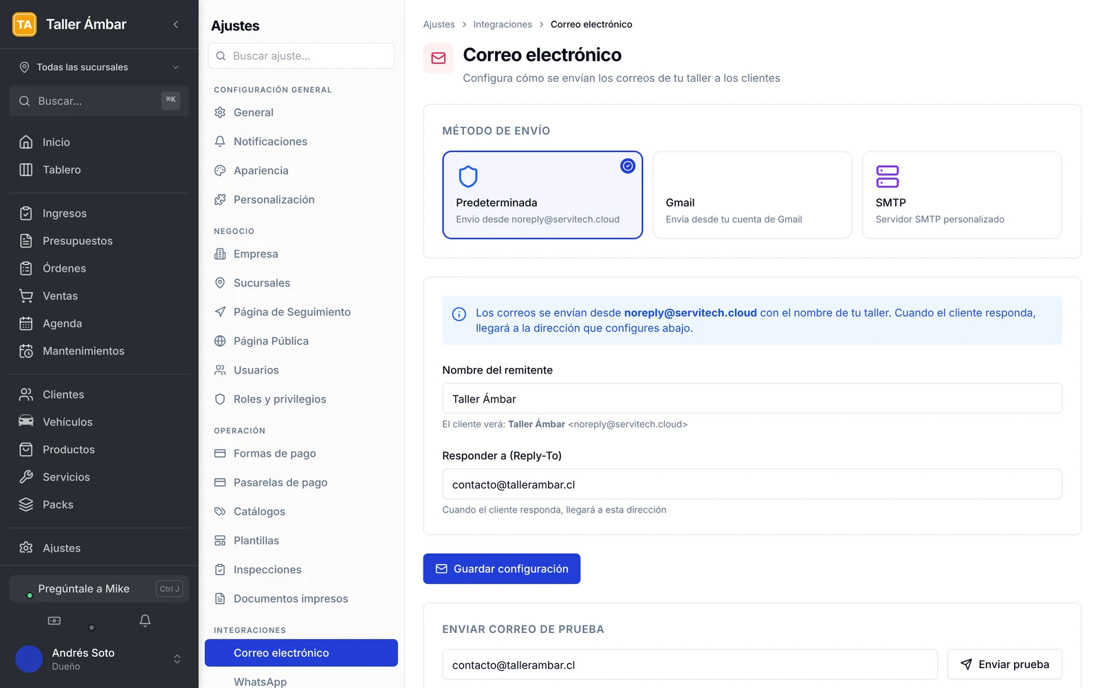Pantalla Correo electrónico en Ajustes con los tres métodos de envío y el formulario de la opción Predeterminada