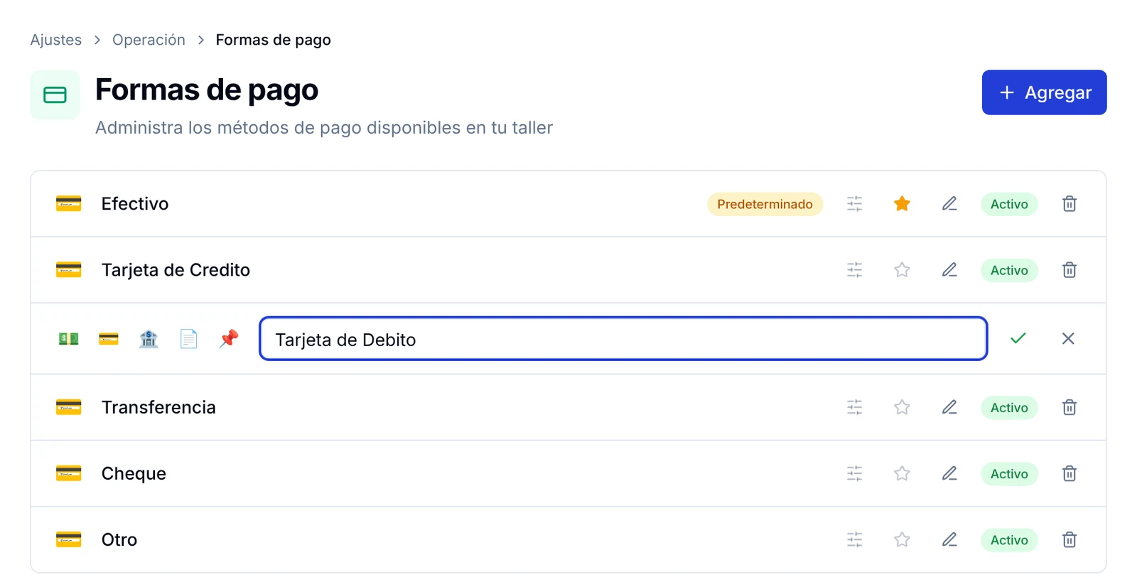 Fila de Tarjeta de Debito en modo edición, con los iconos disponibles, el nombre editable y los botones para confirmar o descartar