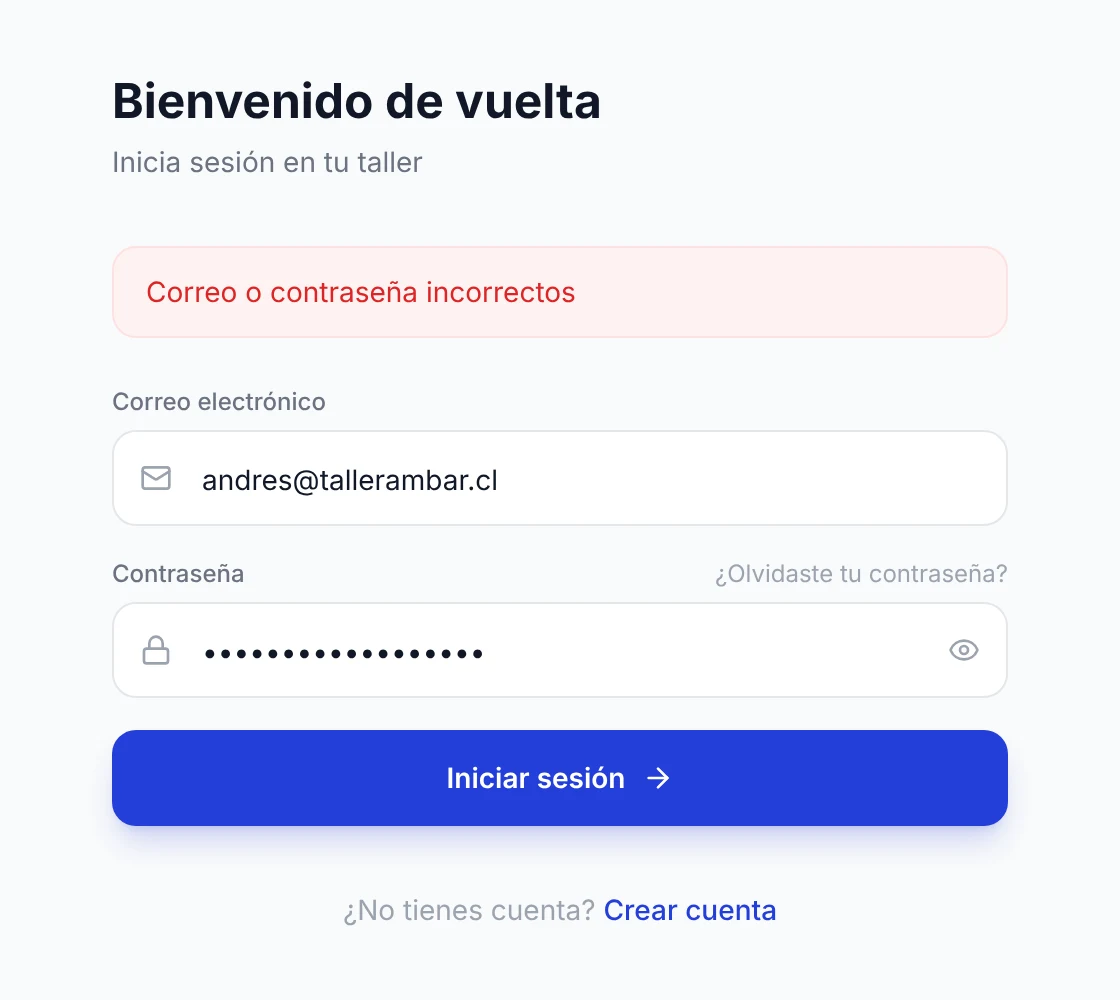 Aviso en rojo Correo o contraseña incorrectos sobre el formulario de inicio de sesión