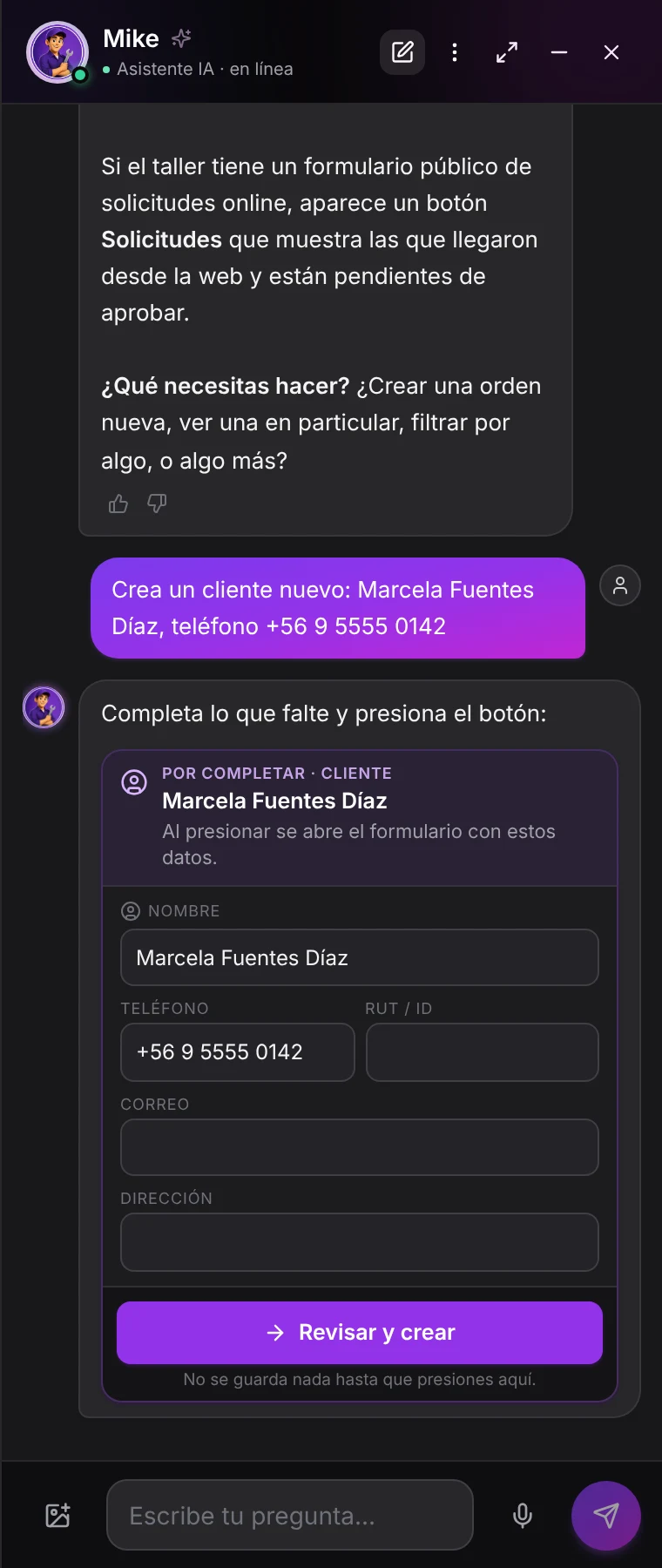 Ficha Por completar Cliente en el panel de Mike con el nombre y el teléfono ya escritos y el botón Revisar y crear