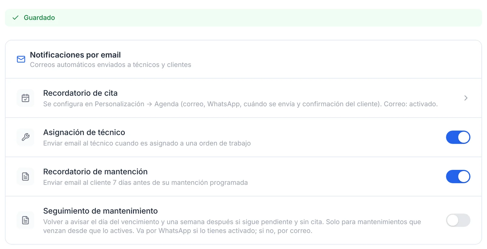Aviso verde Guardado en la parte superior de la pantalla Notificaciones